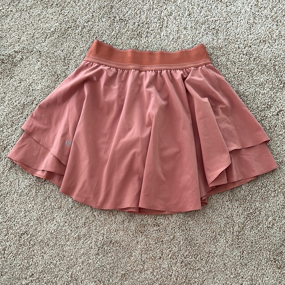 Size 4 skirt Lululemon!